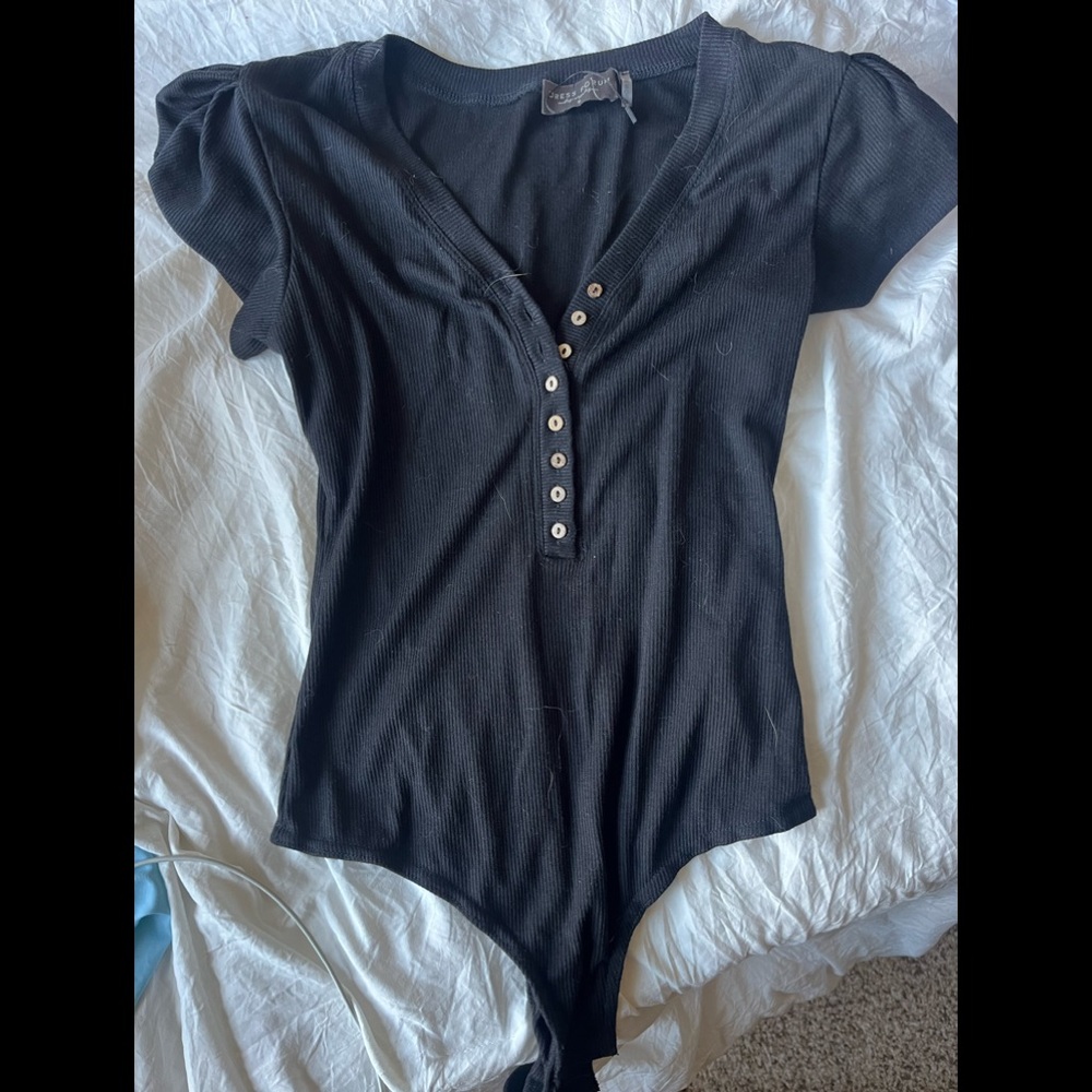 DRESS FORUM black ruffle sleeve button down bodysuit